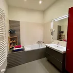 Apartmán Penthouse W Private Rooftop And Free Parking