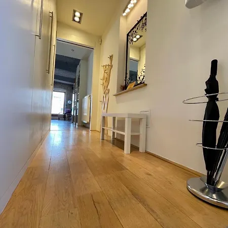 Penthouse W Private Rooftop And Free Parking 아파트 *