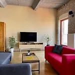 Penthouse W Private Rooftop And Free Parking