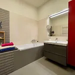 Penthouse W Private Rooftop And Free Parking *