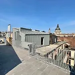 Penthouse W Private Rooftop And Free Parking *