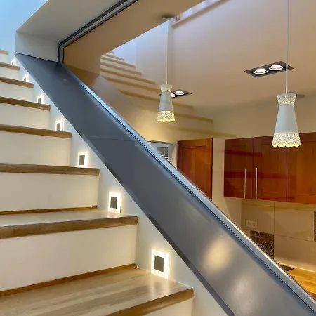 Penthouse W Private Rooftop And Free Parking Apartament